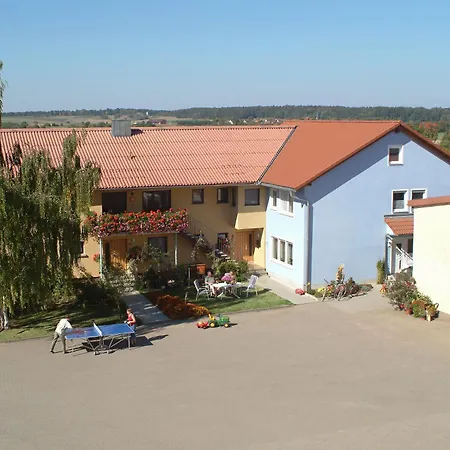 Appartement Arold Mit 2 Schlafzimmern Creglingen